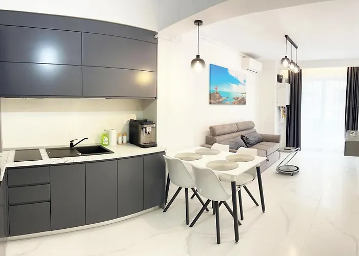 Adelina Wave 5 Năvodari